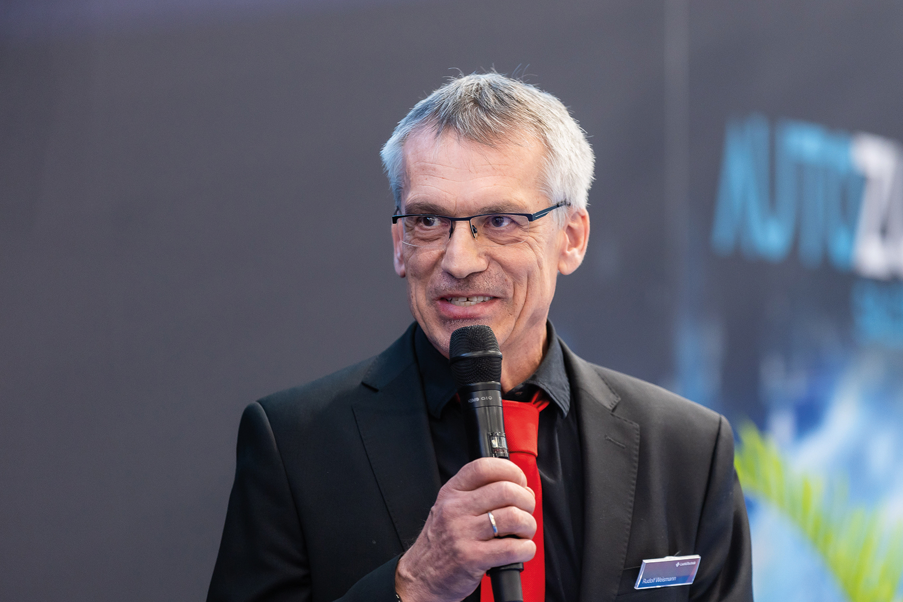 podium kaross weismann 67a4b57cb35fd474937930