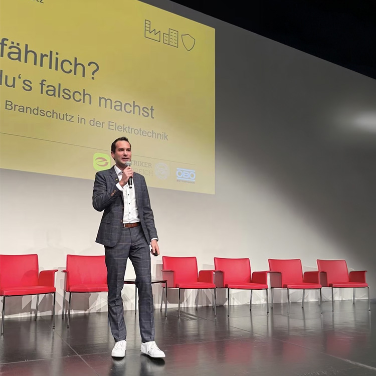ÜBER UNS 3 wsol1